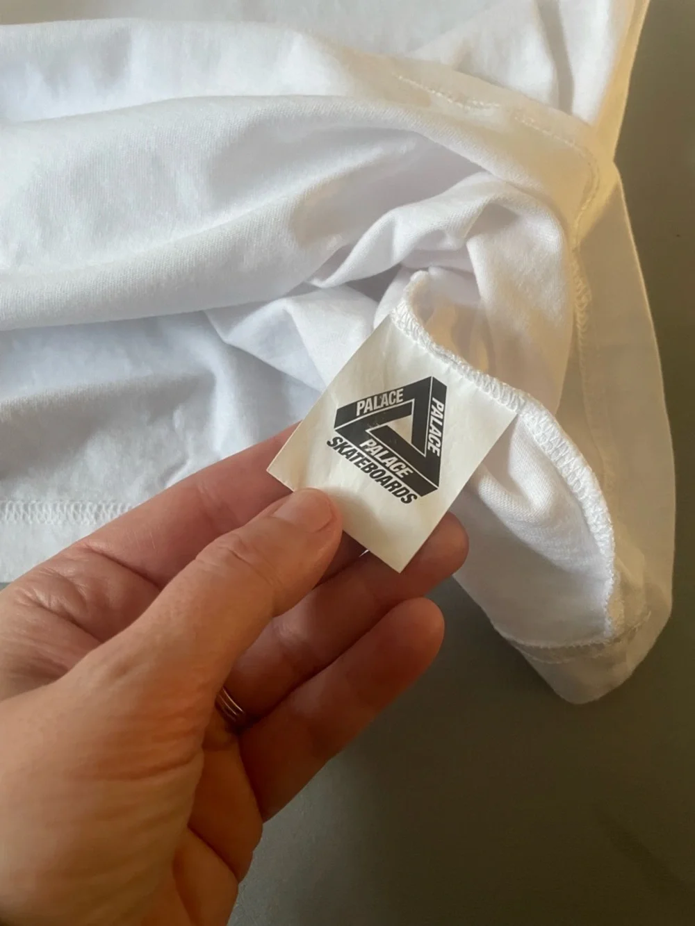 PALACE White Long-Sleeve Crewneck NEW Size Large - Picture 5 of 8